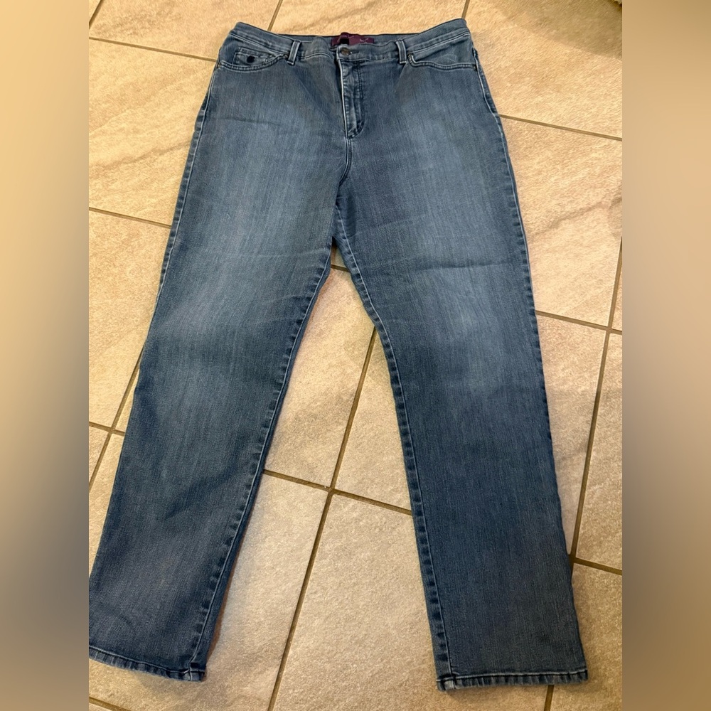 Gloria Vanderbilt jeans